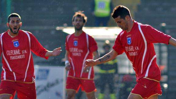 Un ex Lecce e Varese ricercato in Lega Pro
