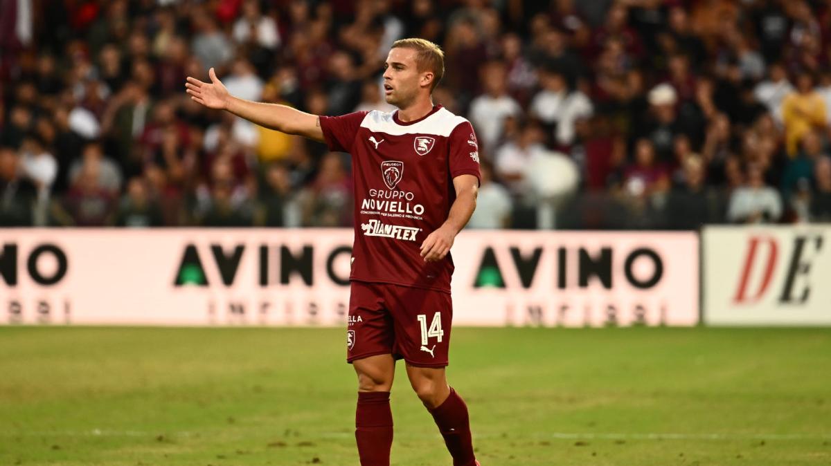 Salernitana, Villa protagonista: la B chiama, il club lo vuole blindare