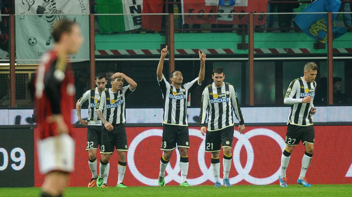 LIVE MILANO - Pavia, si tratta una punta dell'Udinese