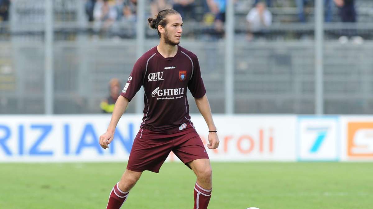 Pontedera, due club di B su Regoli
