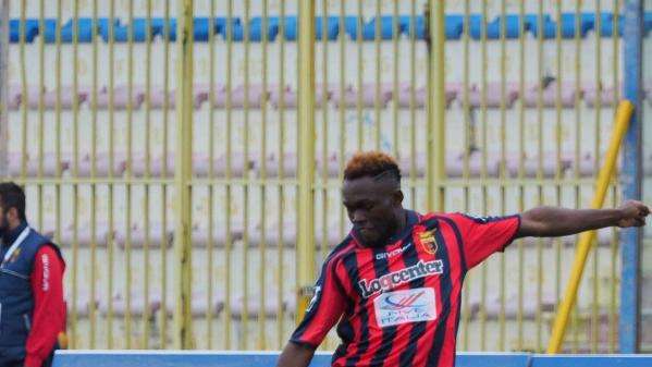 Monopoli, trattativa per un centrocampista del Benevento