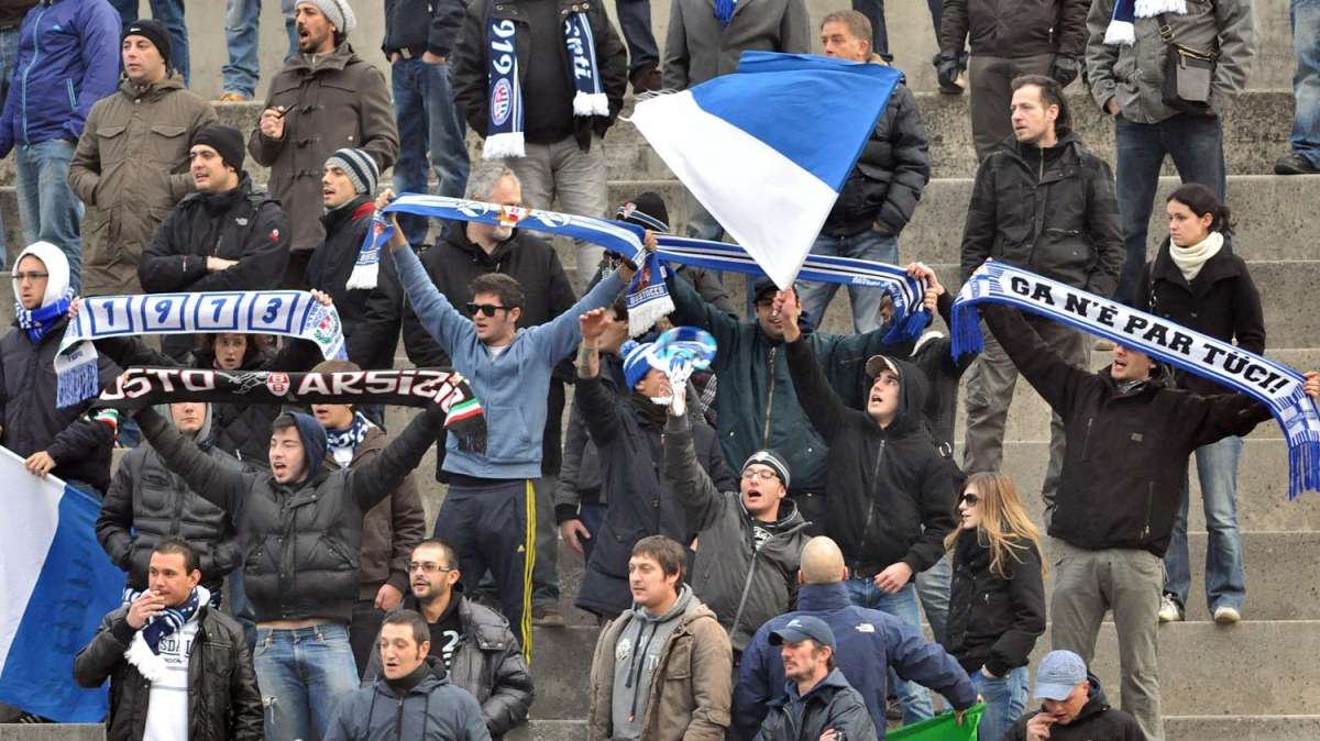 2^ Divisione, due espulsi e due gol: la Pro Patria festeggia a Casale