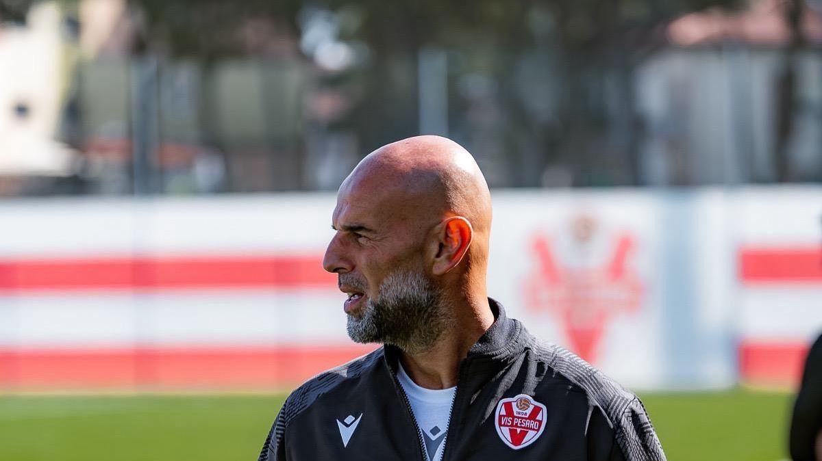 Vis Pesaro, Stellone riconosce: "Ravenna, Arezzo e Ascoli sono le più forti"