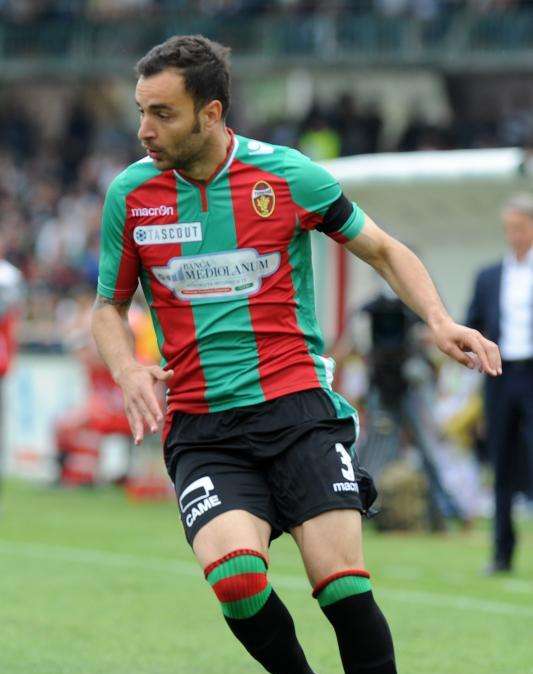 Entella, sondaggio per un difensore della Ternana