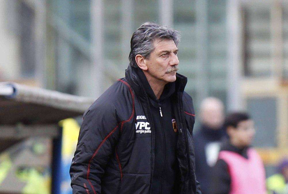 Benevento, Brini vicino all'addio