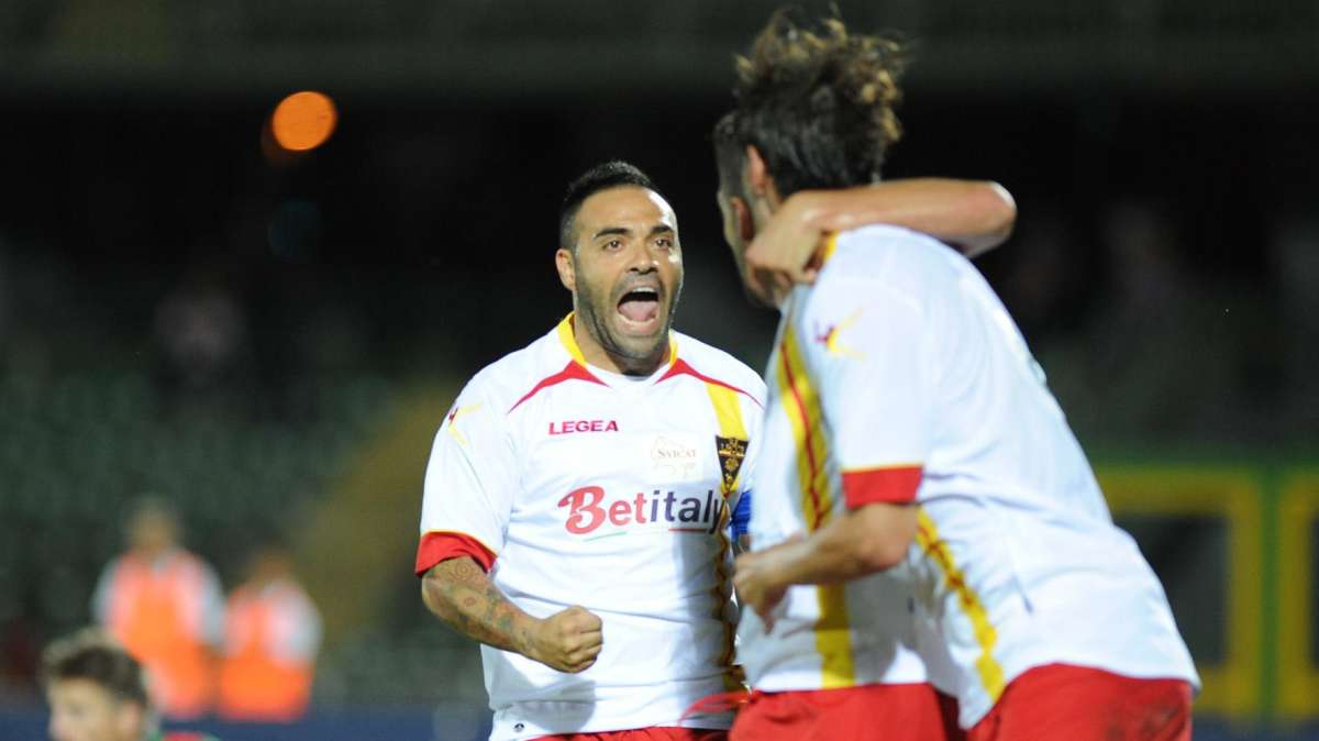 1^ Divisione, Lecce avanti con Miccoli e ... Perucchini