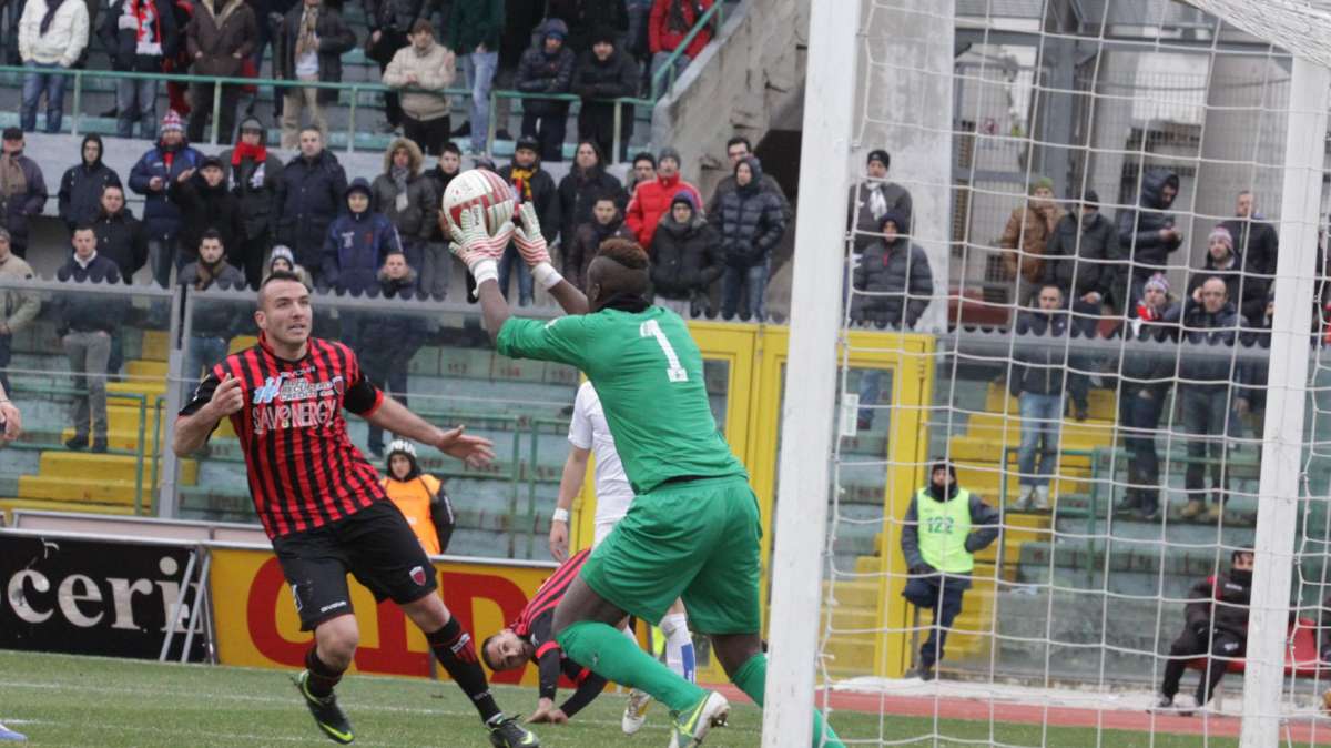 Due club su Layeni