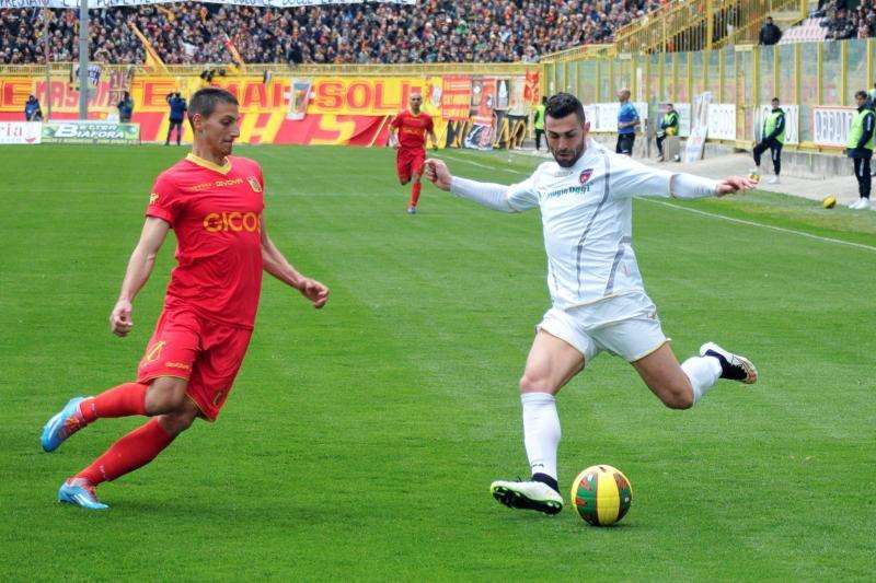 Pavia, pressing per un esterno