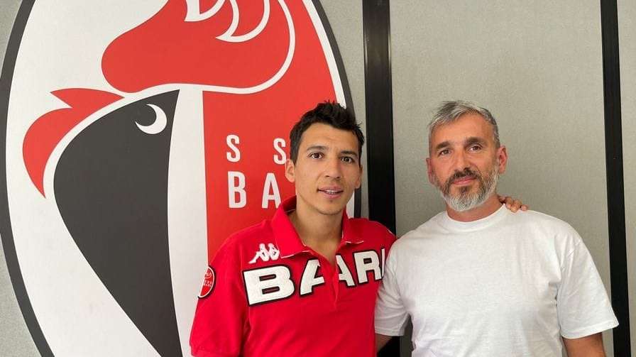 Bari, Botta: "Molto contento, non vedo l'ora di giocare al San Nicola"