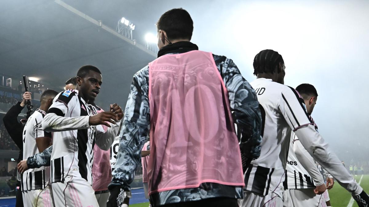 Juventus Under 23, vicino Emeka Adiele del West Ham