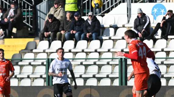 Caos Triestina, saluta anche Bianconi con un un post sui social