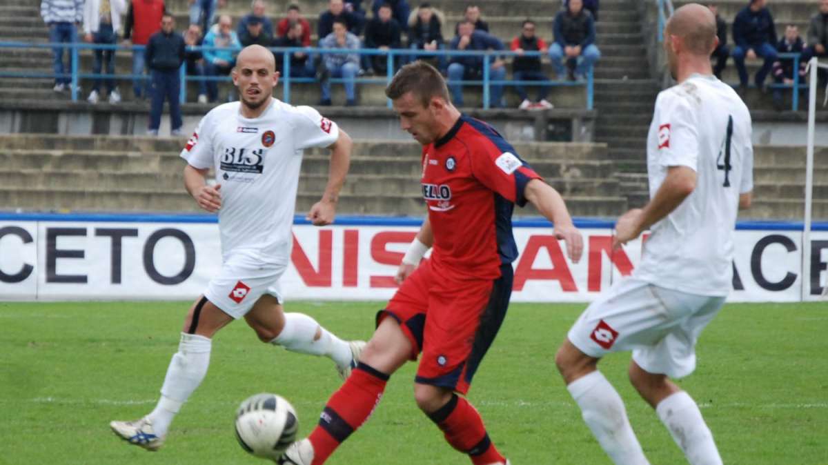 ESCLUSIVA TLP - Casertana, sondaggio per un ex attaccante dell'Aquila