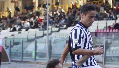 Ascoli, una punta in uscita