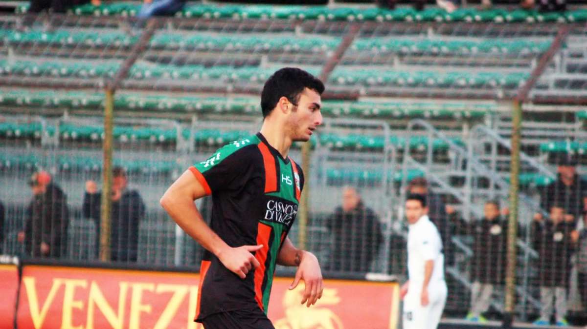 Il Varese segue il "Pichichi" della Prima Divisione