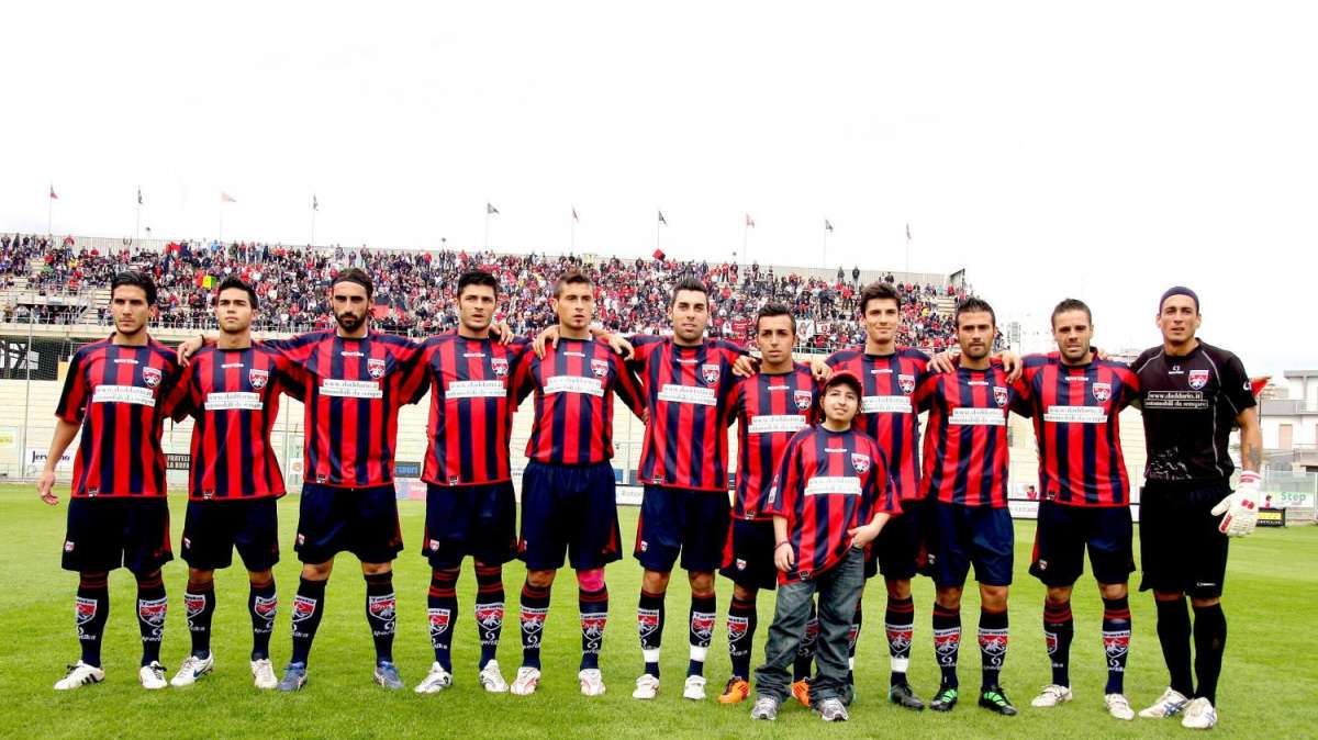 Posticipo 1^ Divisione, nel tardo pomeriggio il derby: Taranto-Foggia