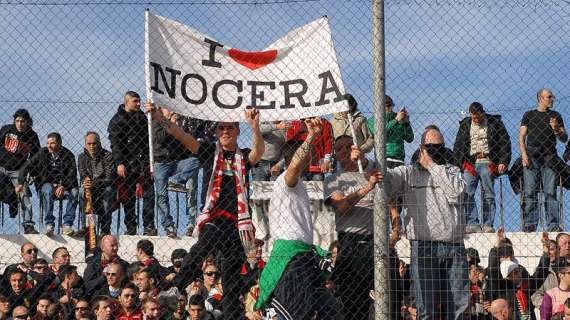Nocerina, i tifosi molossi si confermano allaltezza del primato