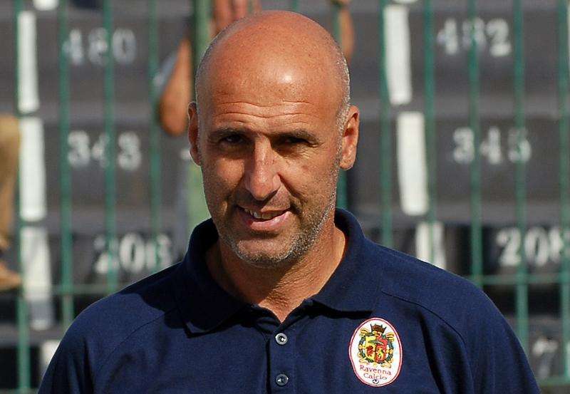 Prato, fiducia in mister Esposito