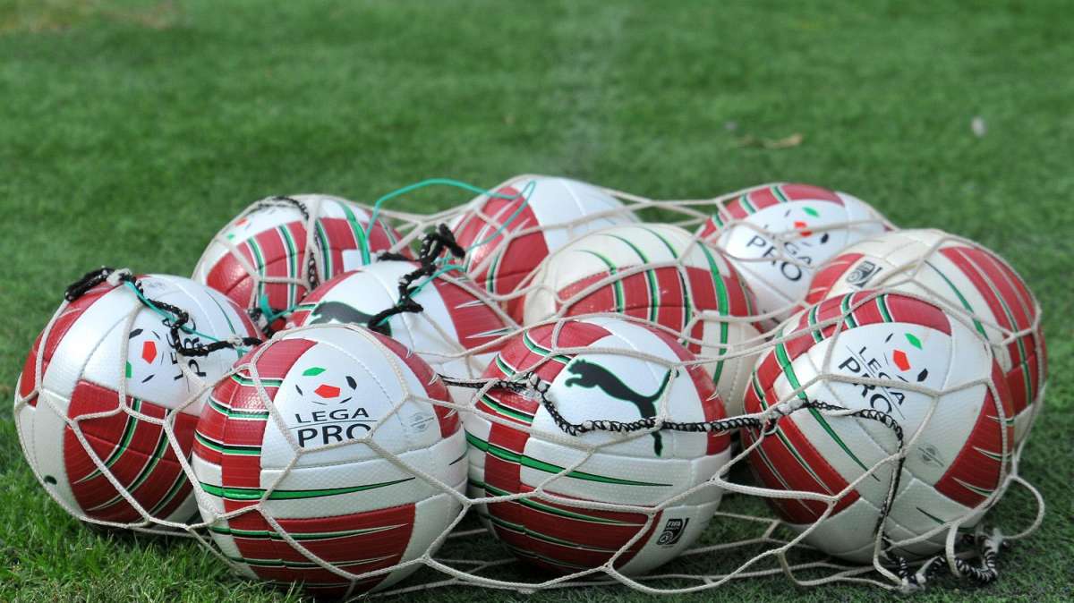 1^ Divisione, Carrarese-Gubbio si recupera il 25 novembre