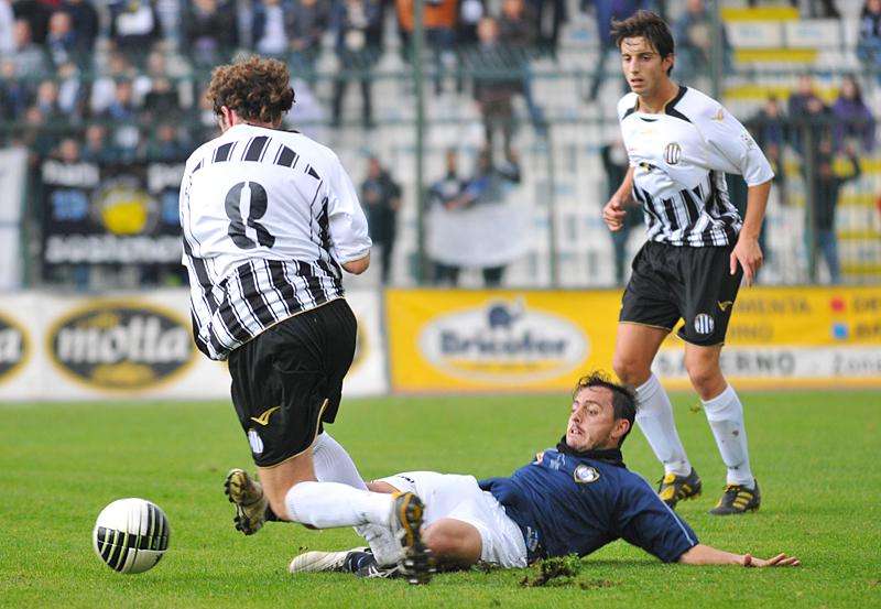 Spal e Viareggio in lizza per lo juventino Castiglia