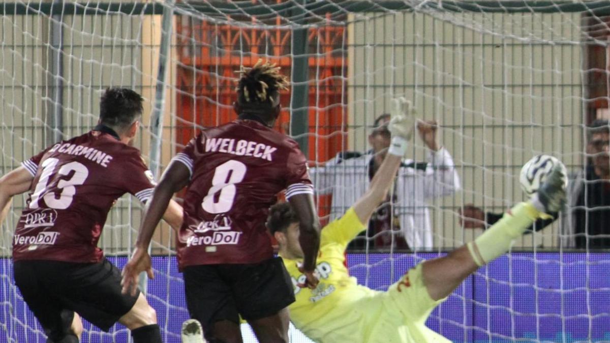 Immagine strip Primo piano n.1