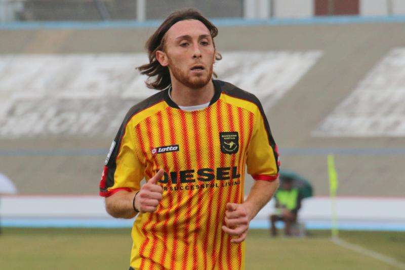 Pordenone, vicino un esterno del Bassano