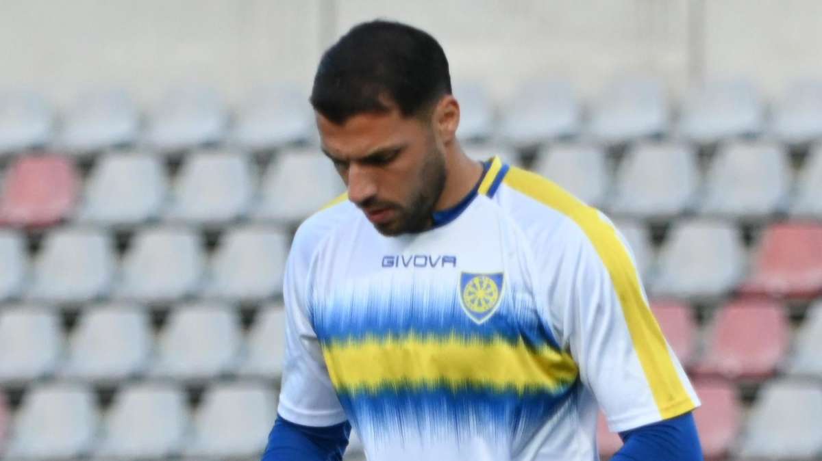Bleve: "Ora festeggio ma anche i miei genitori mi diedero contro quando scelsi la Carrarese"