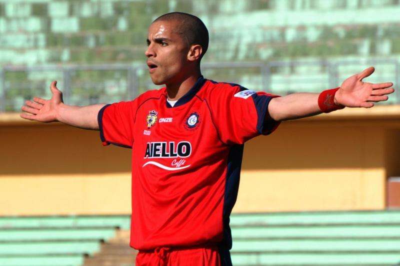 Vigor Lamezia, ufficializzato un ex pro in attacco