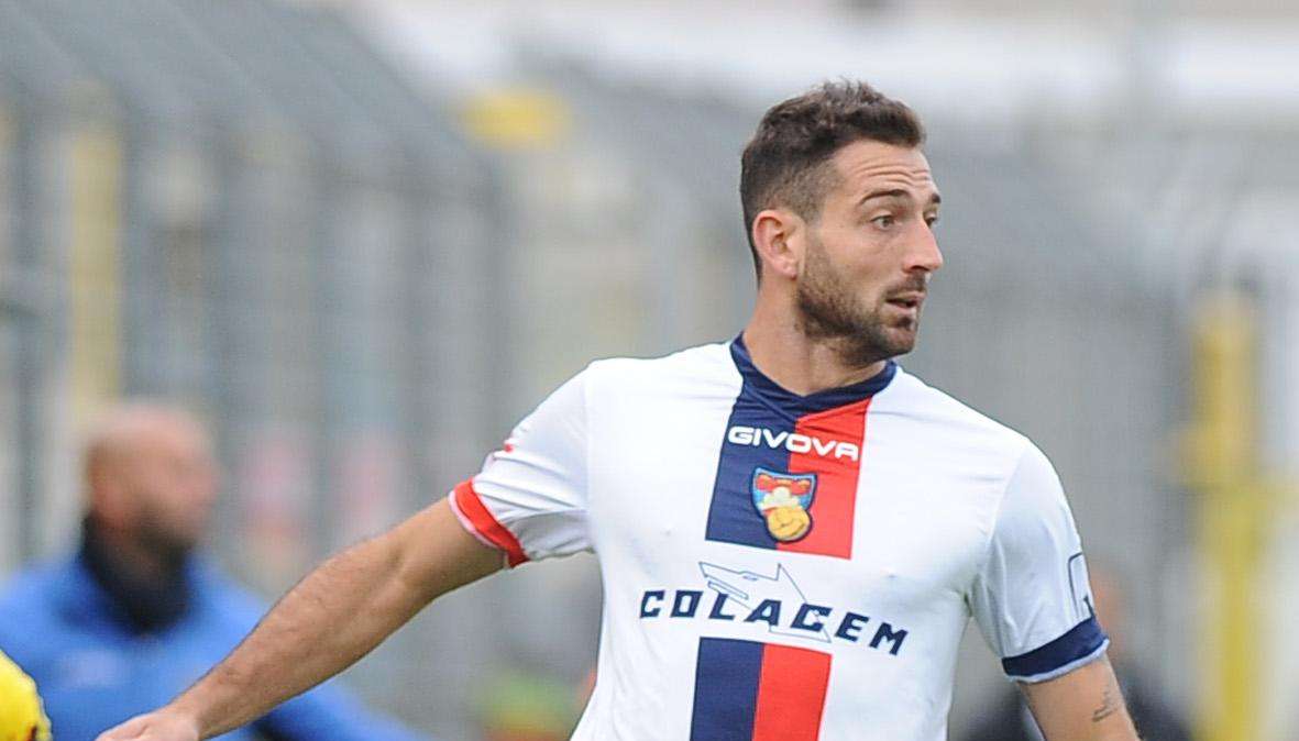 Cosenza, due difensori nel mirino