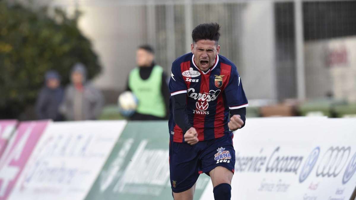 NOTIZIA TC - Picerno, occhi sull'attaccante Gaston Corado