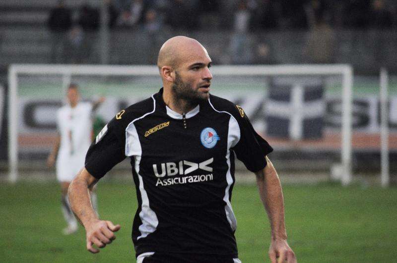 Un difensore ex Lega Pro scende in Serie D
