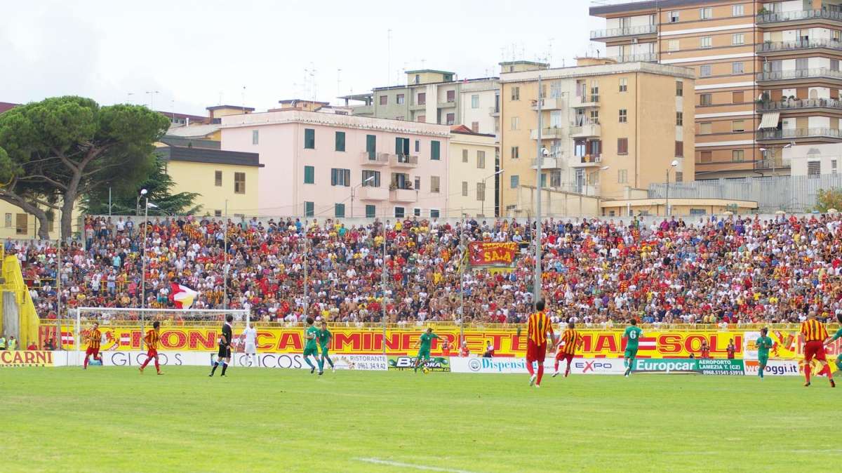 1^ Divisione, le formazioni ufficiali di Catanzaro-Paganese
