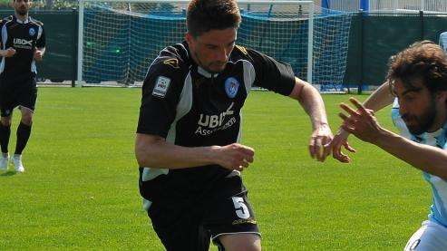 Reggina, sondaggio per un difensore di Serie D