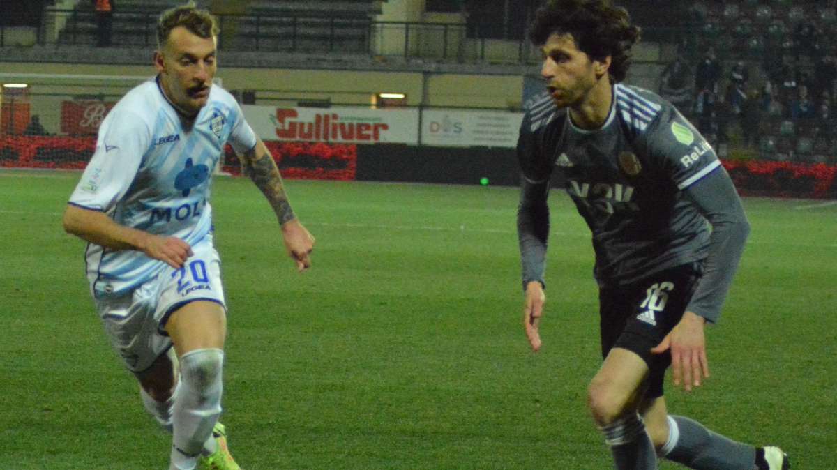 Bari, duello col Modena: in palio c'è La Gumina della Sampdoria