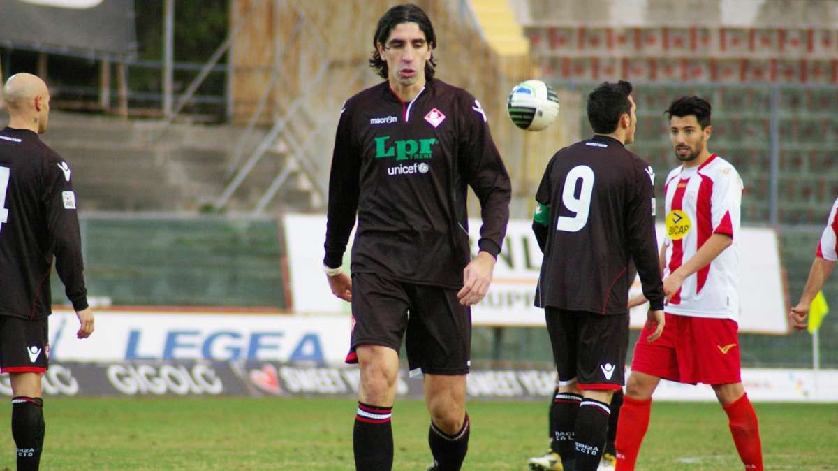 Carrarese, arriva in prova Melucci