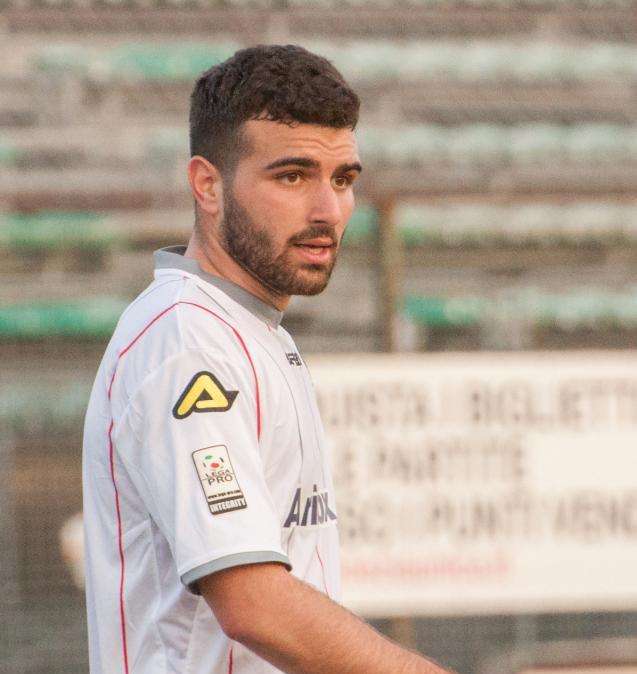 Catania, occhi su un terzino della Cremonese