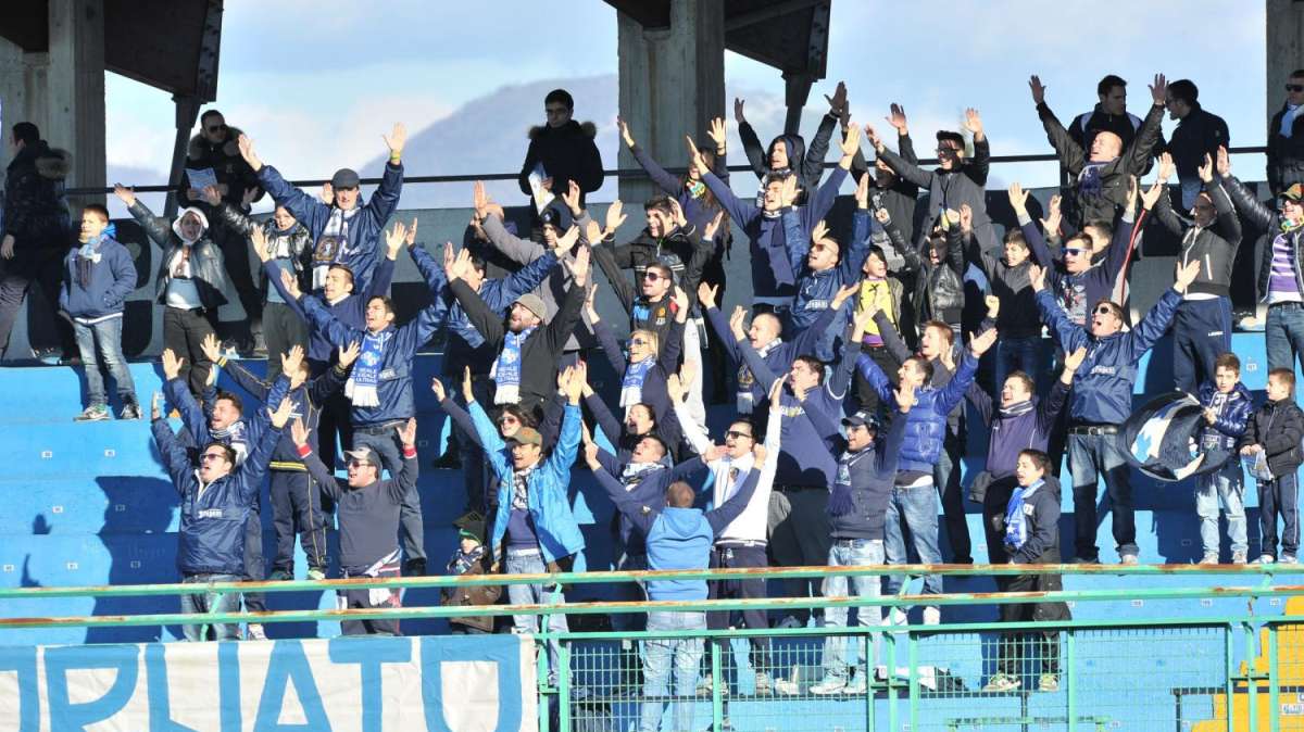 Paganese, giovani in campo e sugli spalti
