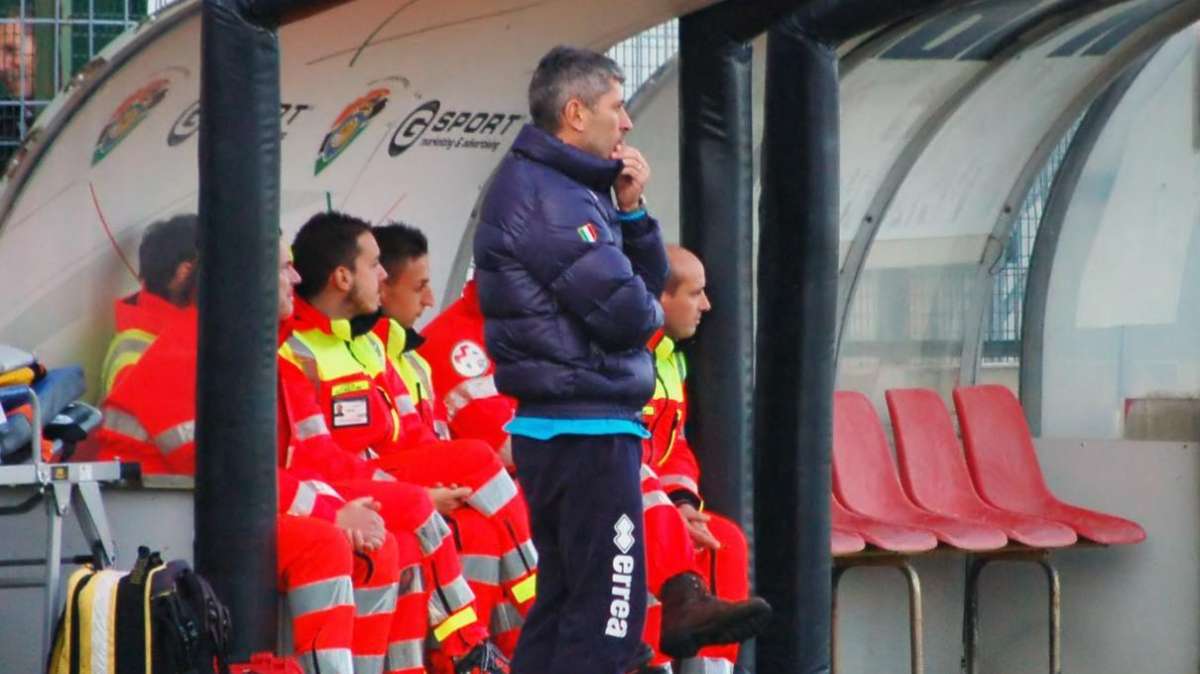 Pro Vercelli, sirene dalla B per Scazzola