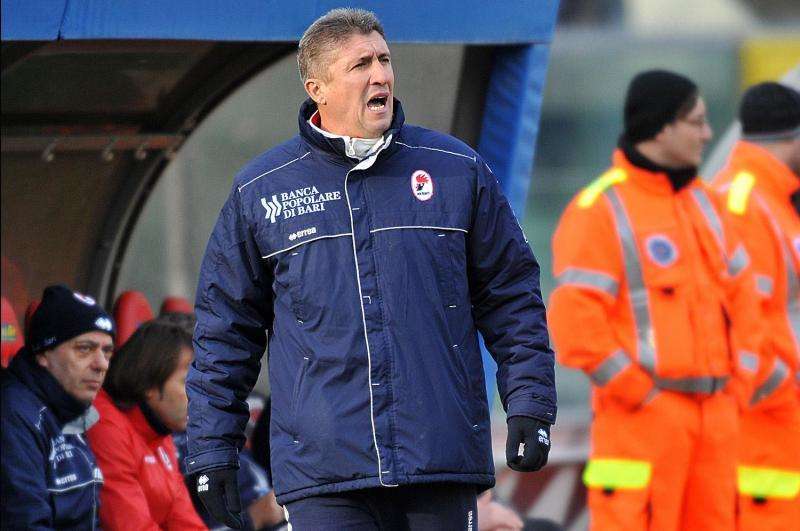 Fidelis Andria, in pole position un tecnico ex Bari