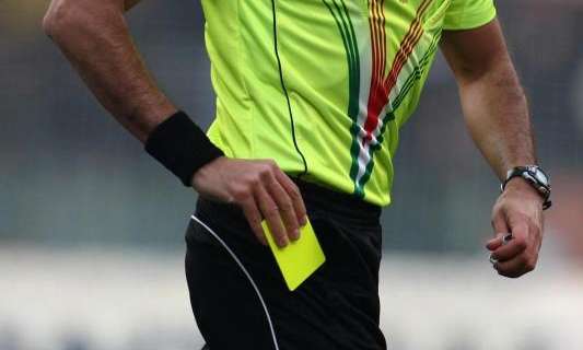 Lega Pro, le decisioni del Giudice Sportivo. Tra petardi, sputi, isolati cori razzisti e bombe carte: dieci società multate. Due turni di stop per tre giocatori