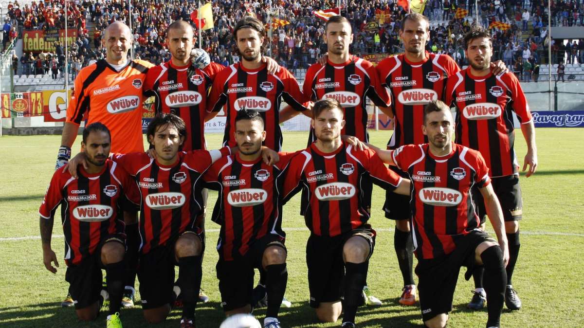 Foggia, un difensore ai saluti?