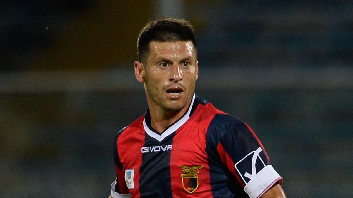 Arezzo, si cerca il colpo a centrocampo