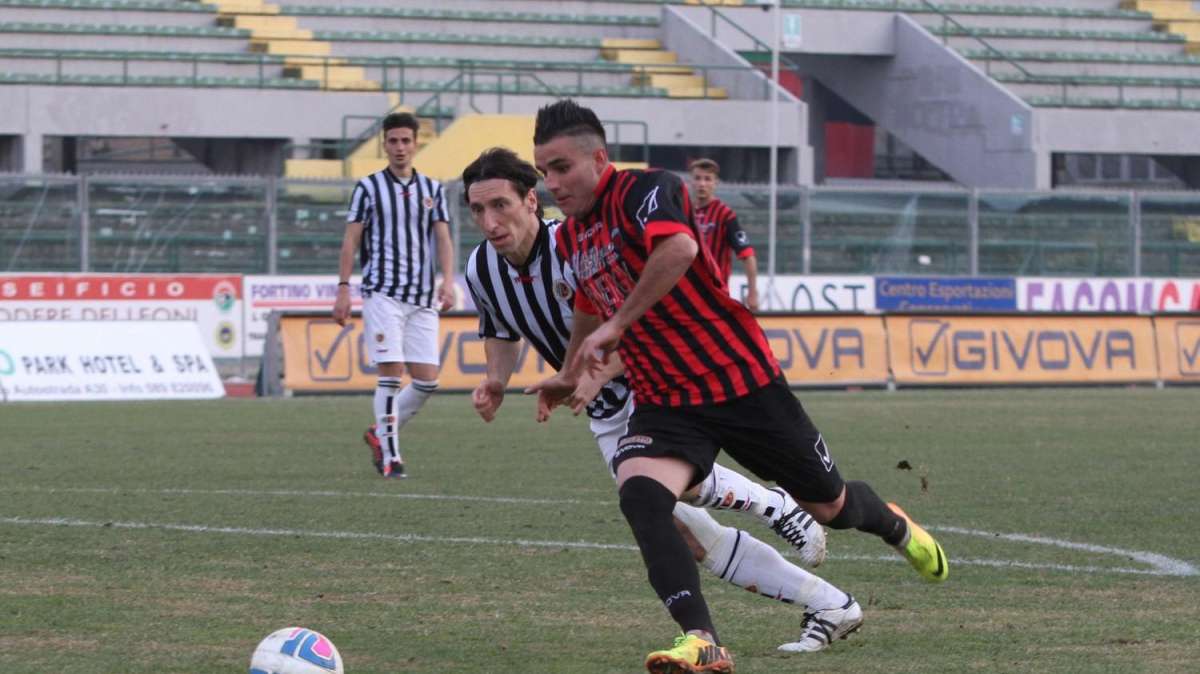 Barletta, fumata bianca per la punta