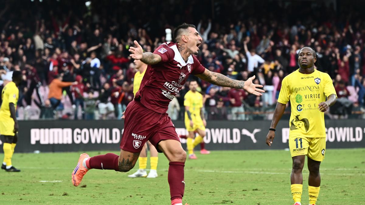 Salernitana,  Ferrari: "Peccato per l'occasione di testa, punto guadagnato e primo posto"