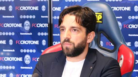 Ds Crotone: "Dobbiamo trovare le soluzioni per uscire da questa situazione"