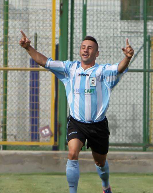 Fotonotizia - Juve Stabia, ecco la firma di Sandomenico
