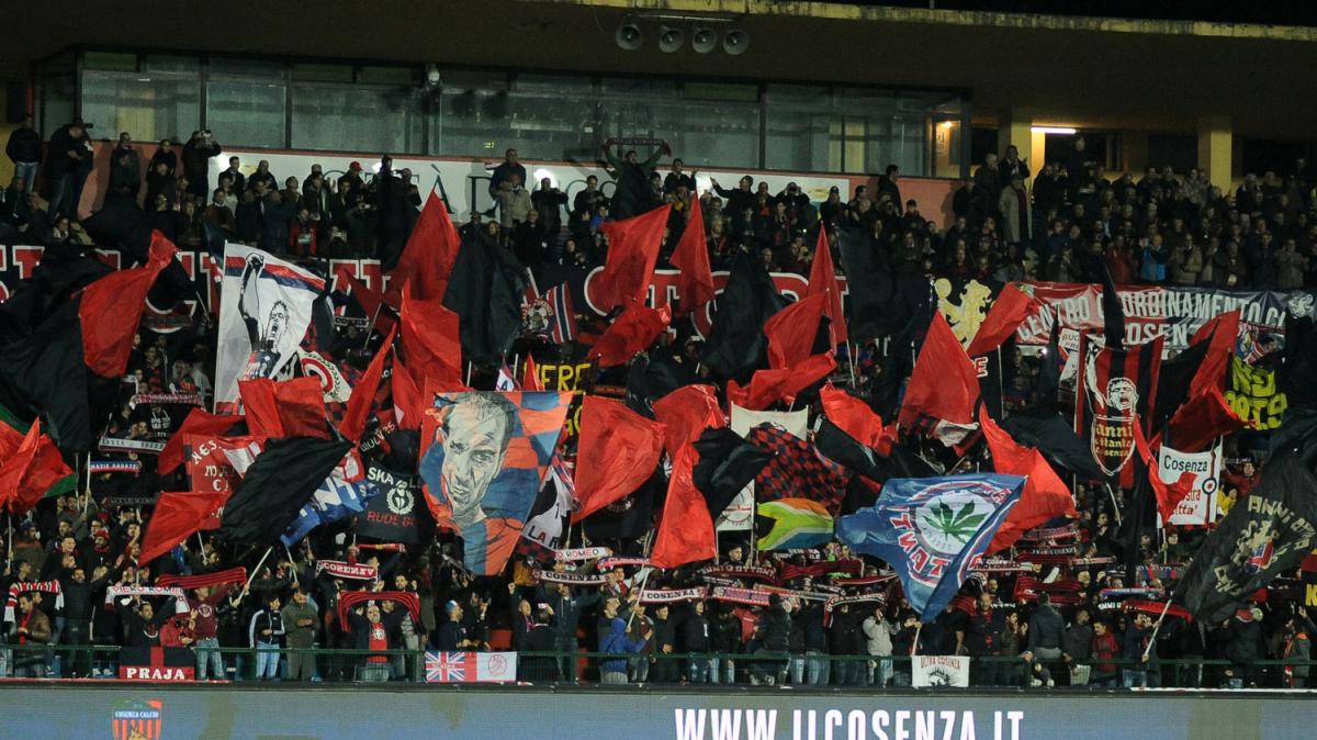 Ag. Pompei: "Ha un altro anno col Cosenza, valuteremo il futuro"