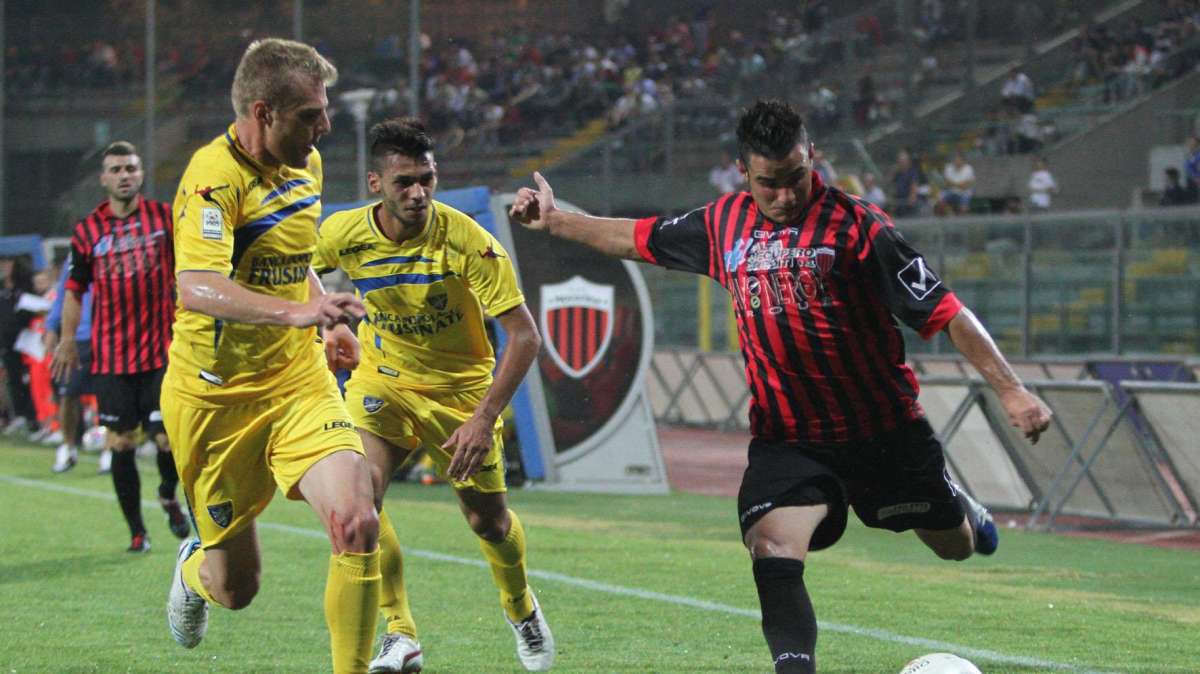 1^ Divisione, clamoroso al San Francesco, L'Aquila cade con la Nocerina