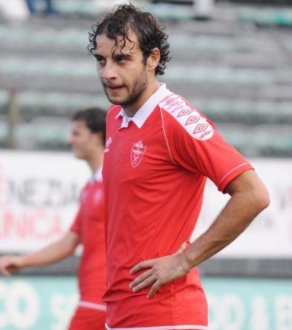 Cremonese, si segue un difensore