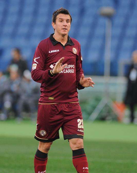 L'ex Livorno Emerson seguìto in Lega Pro