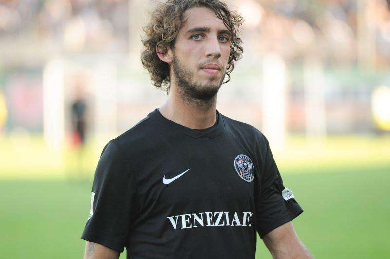 Viterbese, si segue un centrocampista di Serie B